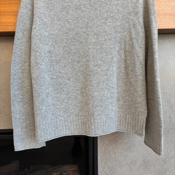Jenni Kayne Everyday Crewneck Sweater, Size XS - Picture 13 of 15